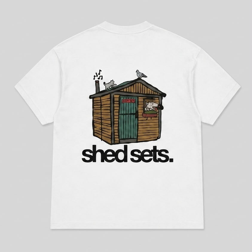 Shed Sets Graphic T-shirt (WHITE)